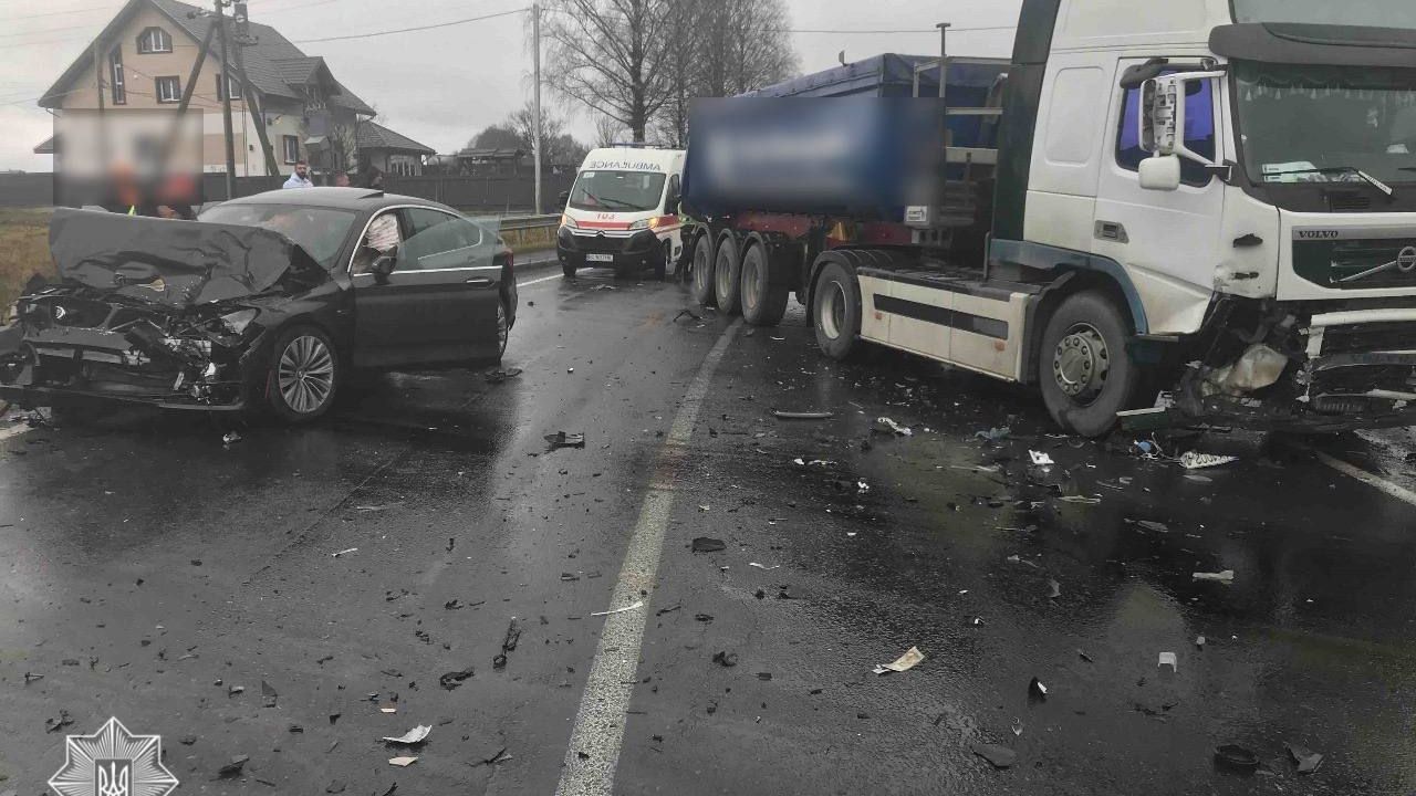 Фото до новини