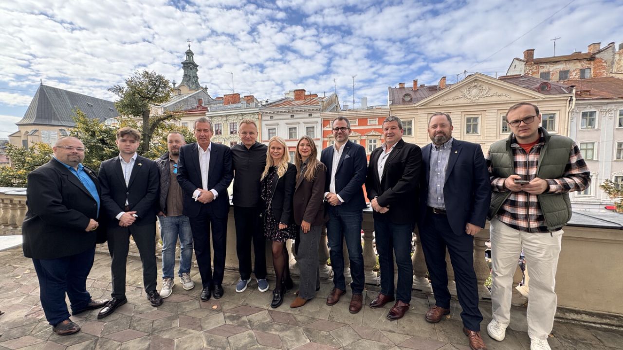 Фото до новини