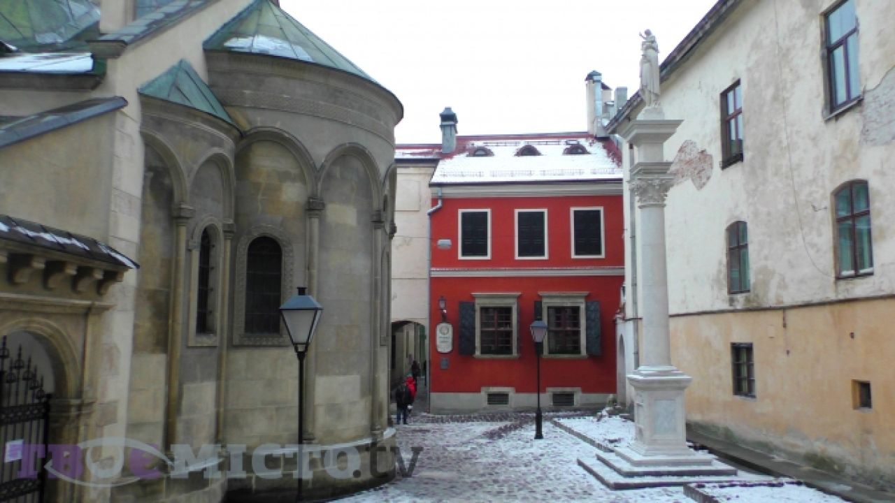 Фото до новини