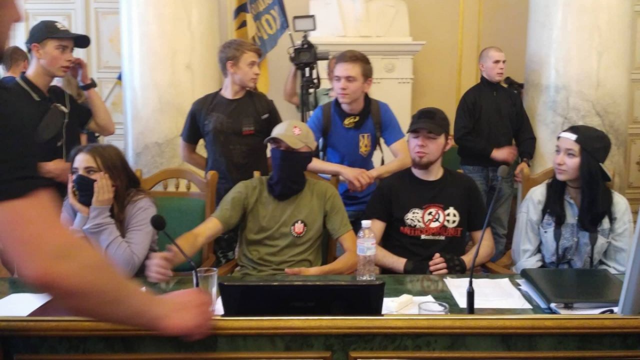 с30 травня 2017 року у Львівській обласній раді