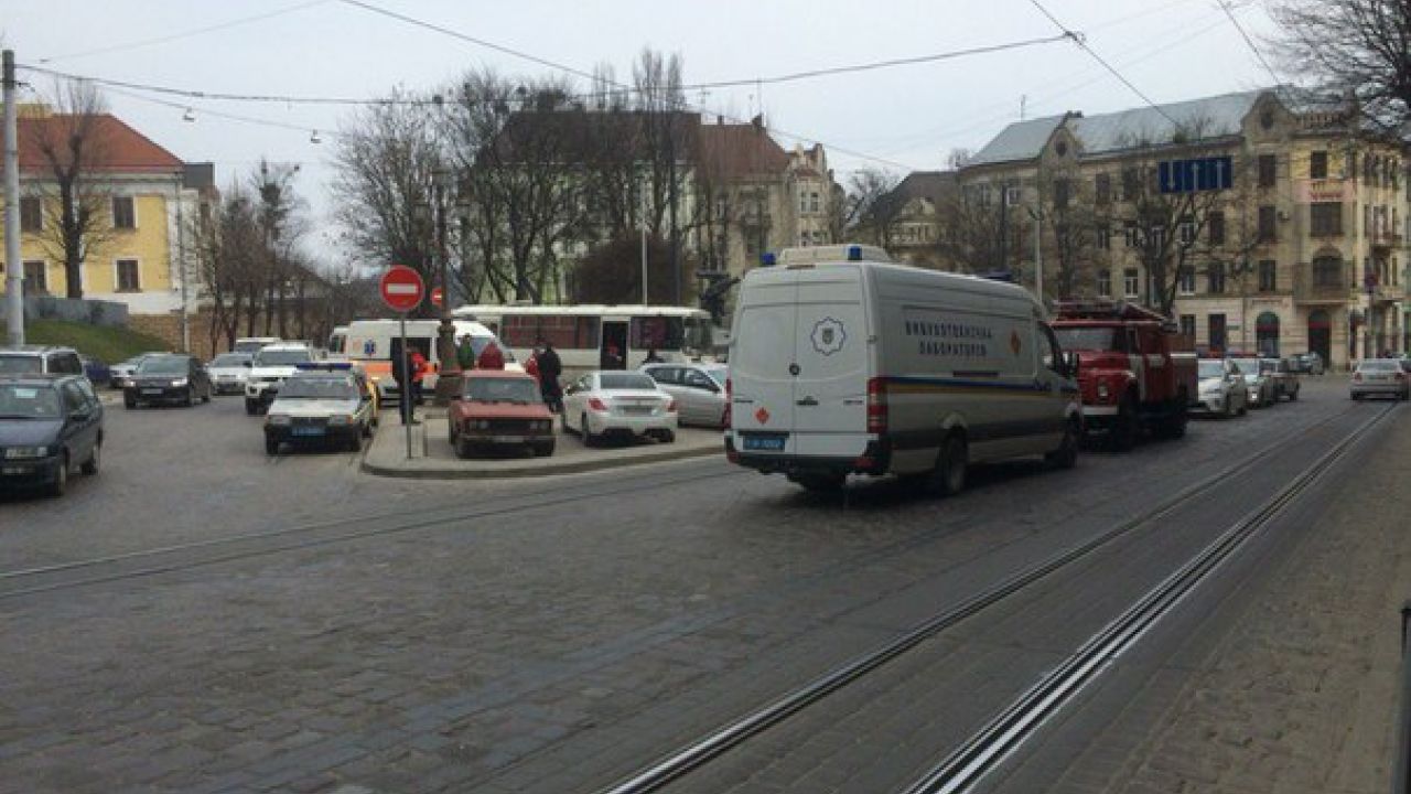 Фото до новини