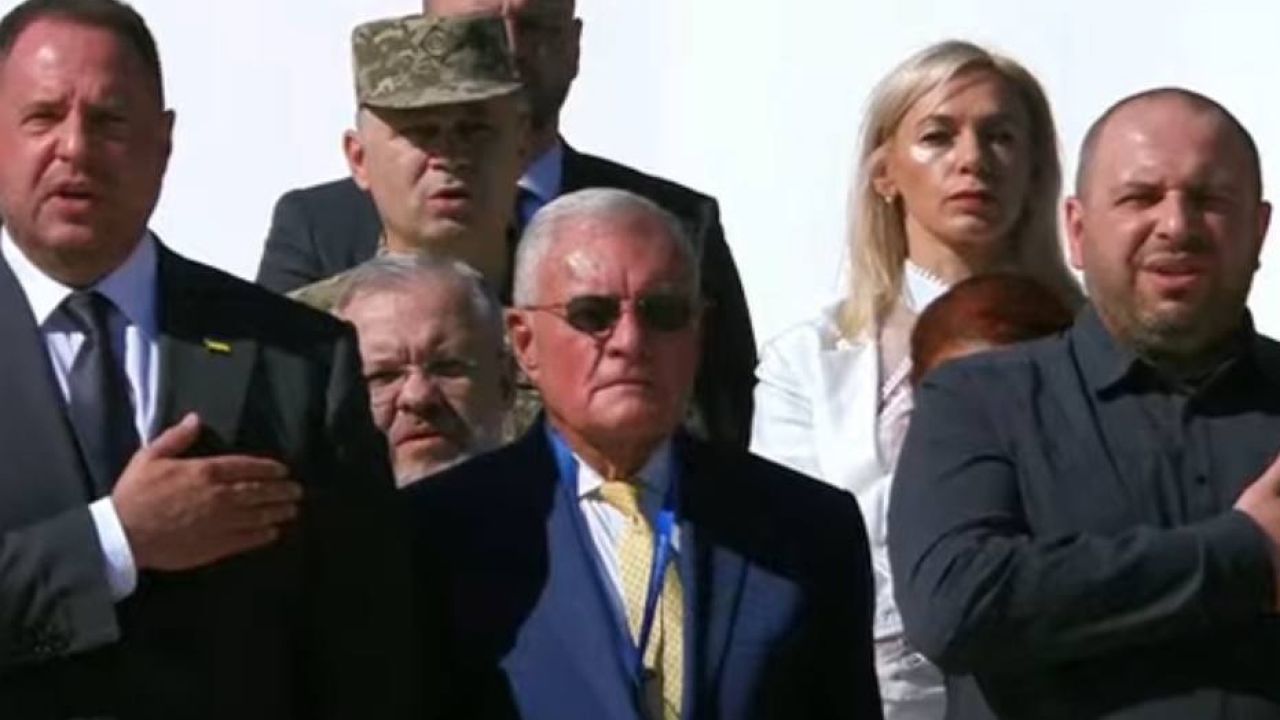 Фото до новини