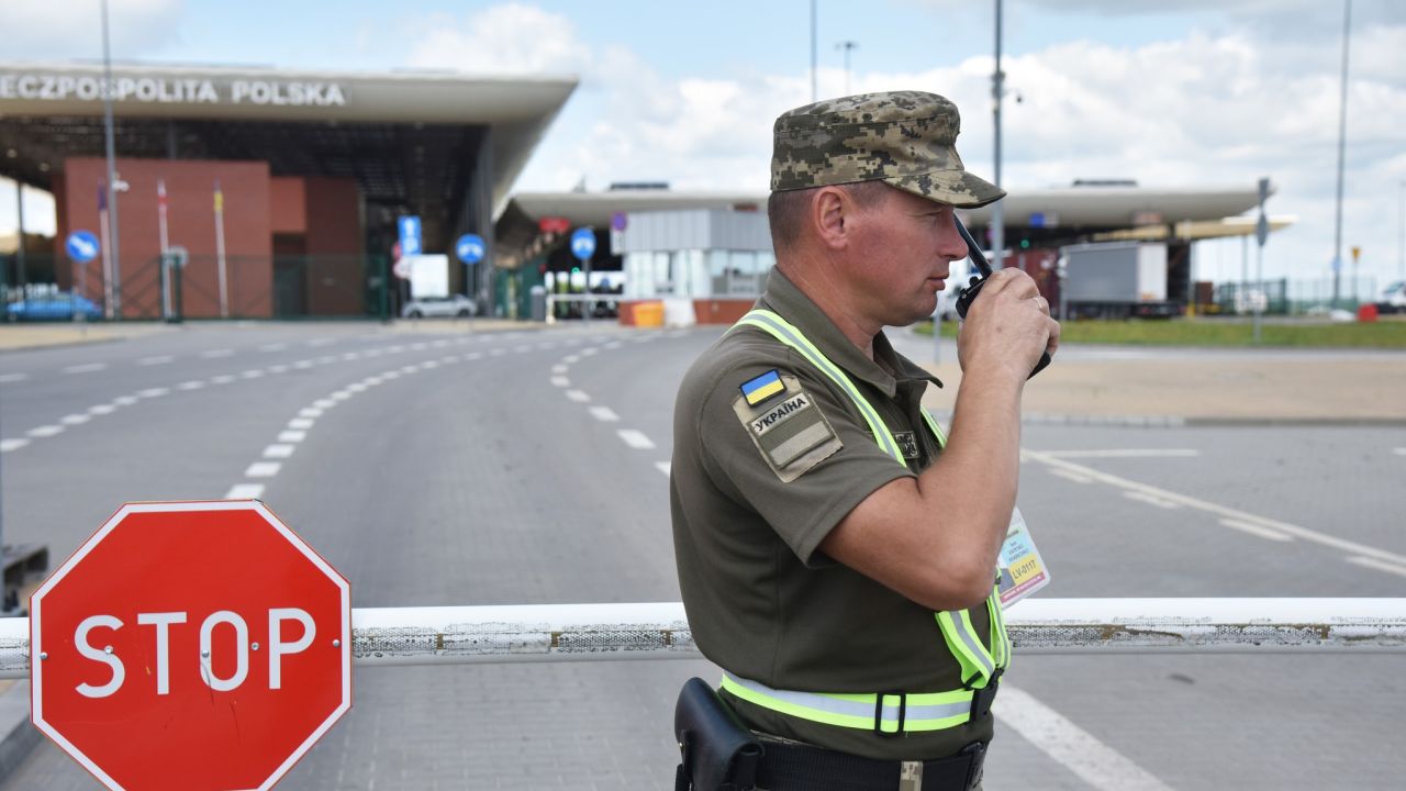 Фото до новини