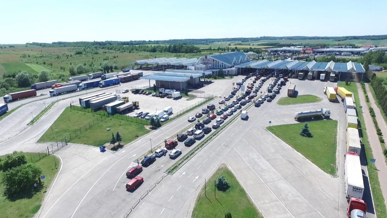 Фото до новини