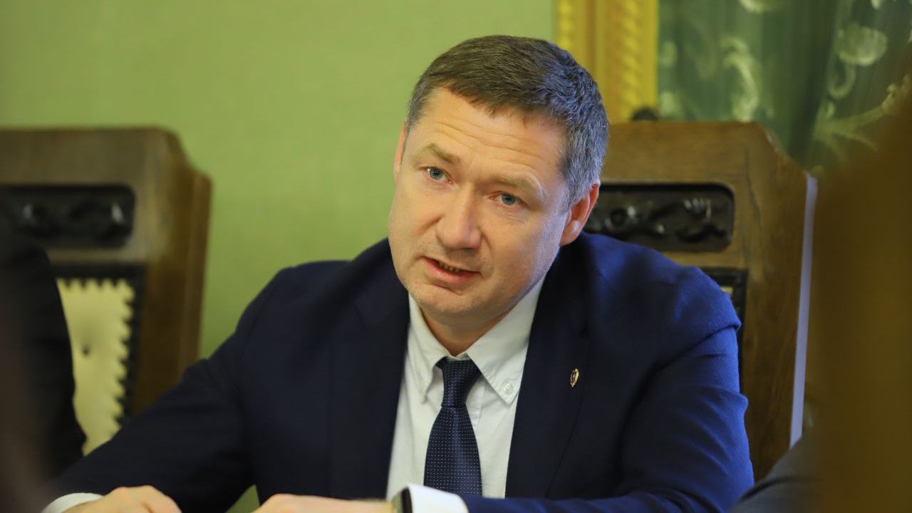 Фото до новини