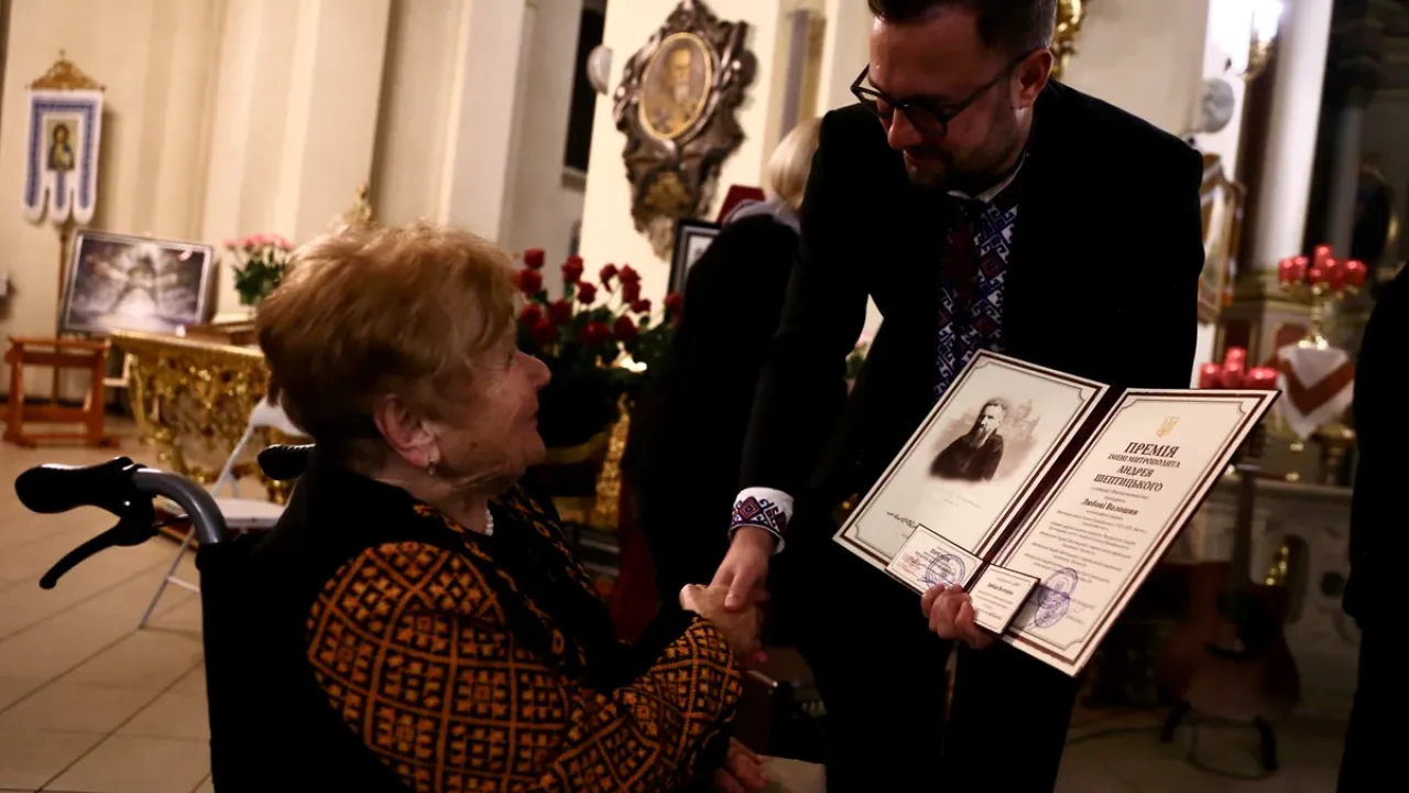 Фото до новини