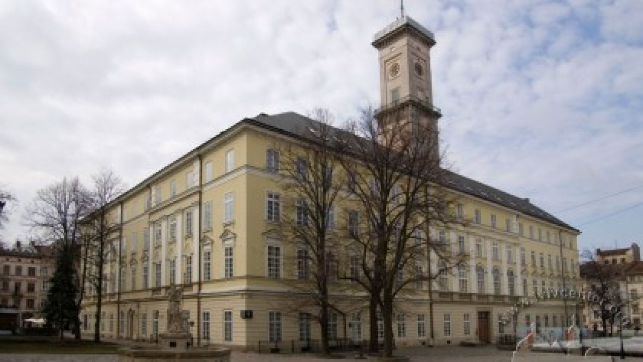 Фото до новини