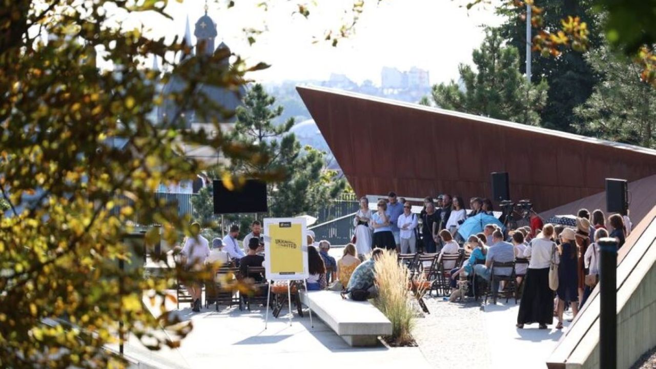 Фото до новини