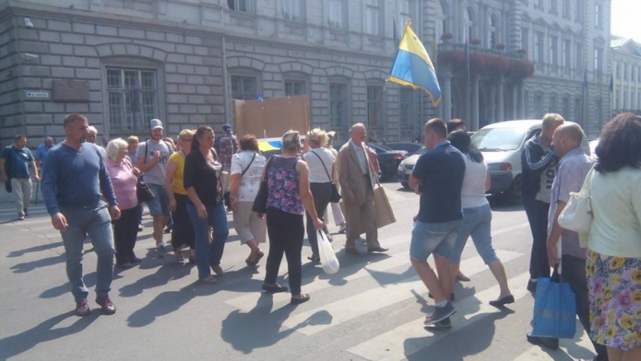 Фото до новини