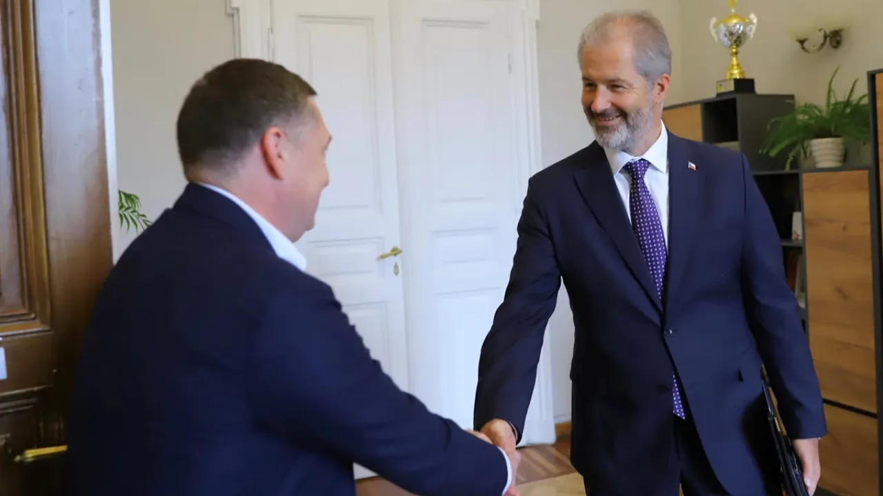 Фото до новини