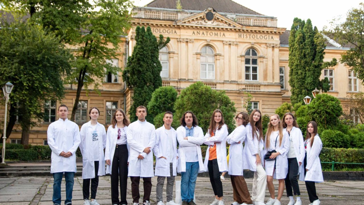 Фото до новини