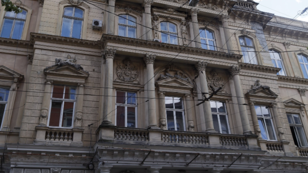 Фото до новини