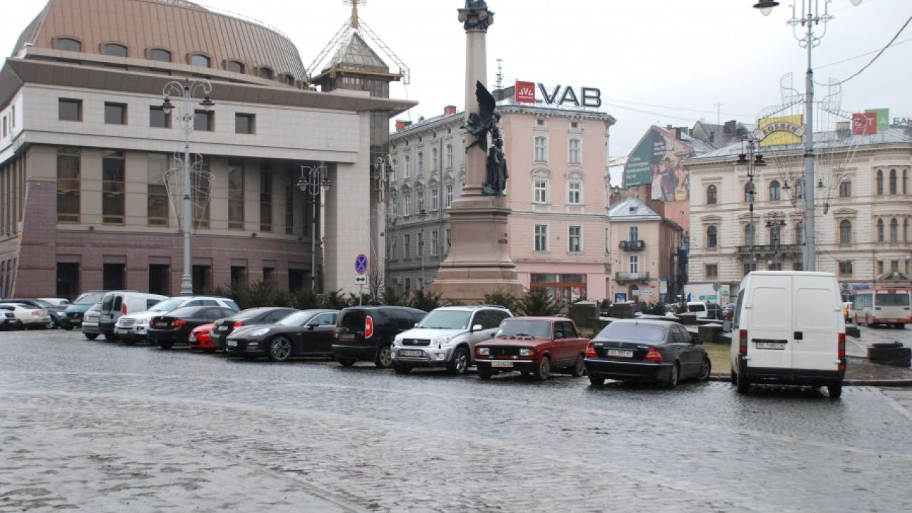 Фото до новини