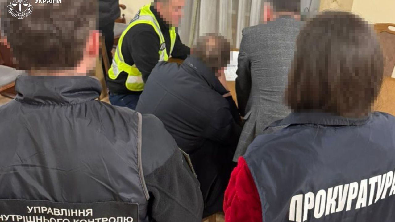 Фото до новини