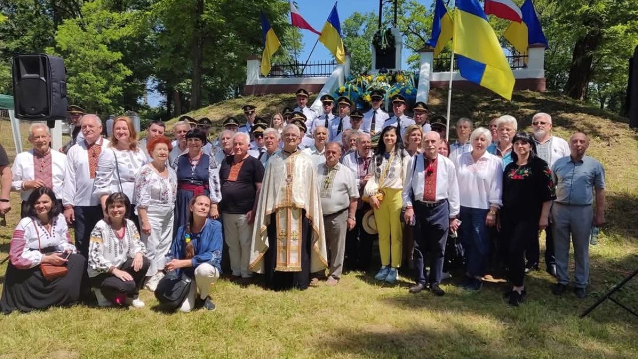 Фото до новини