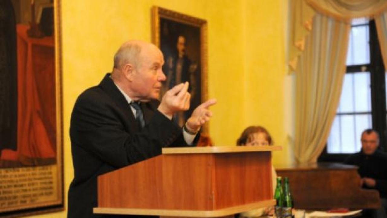 Фото до новини