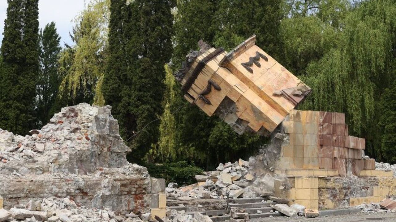 Фото до новини