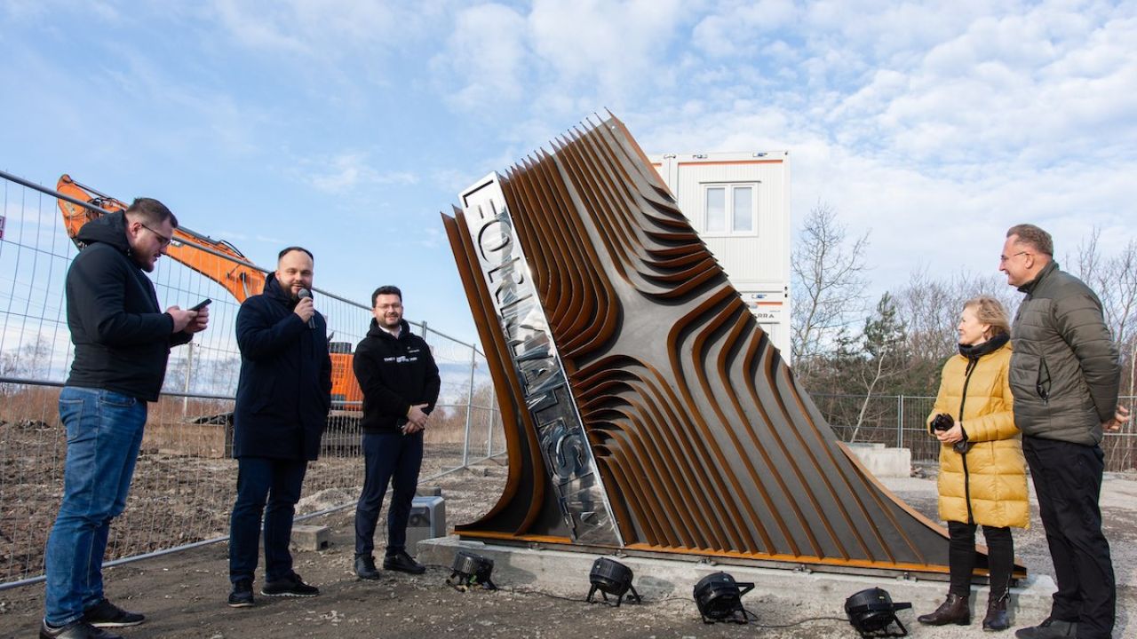 Фото до новини