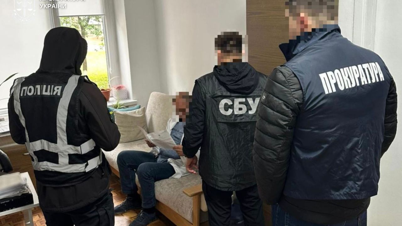 Фото до новини