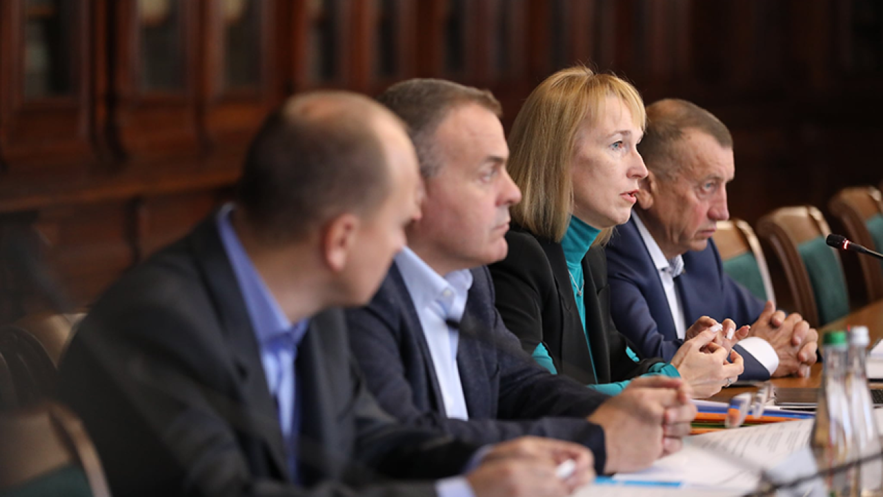 Фото до новини