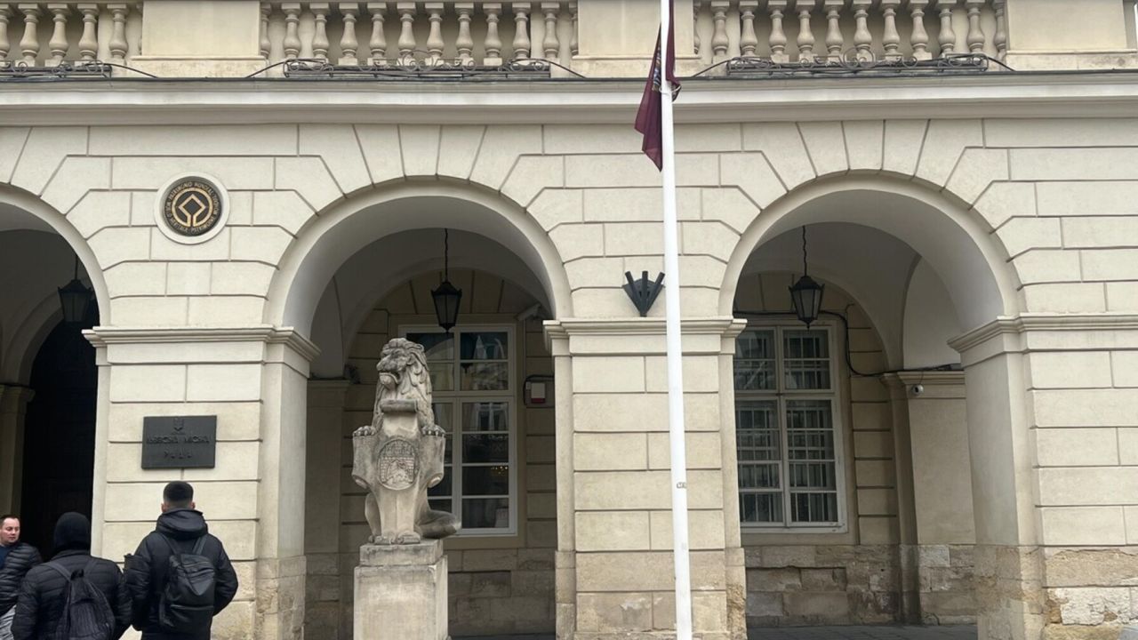 Фото до новини