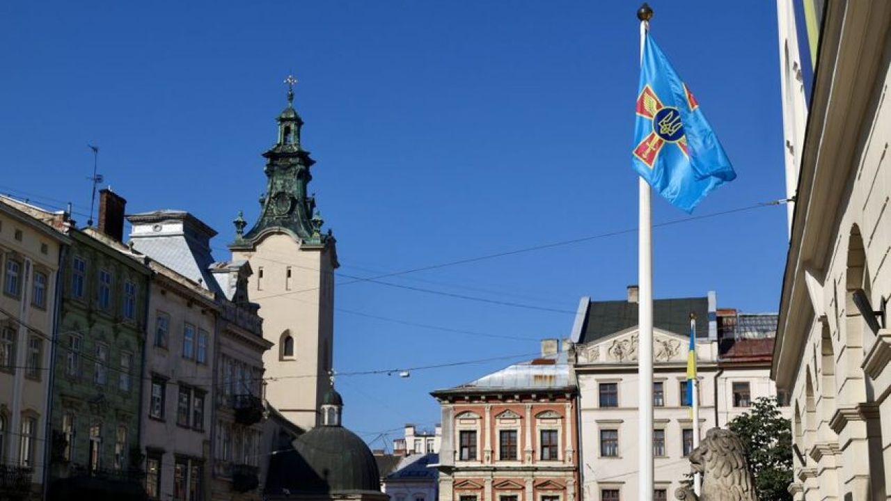 Фото до новини