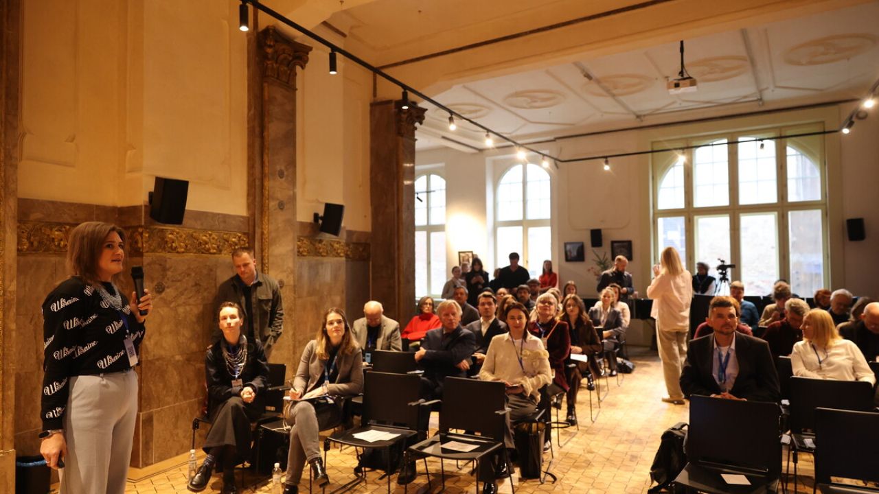 Фото до новини