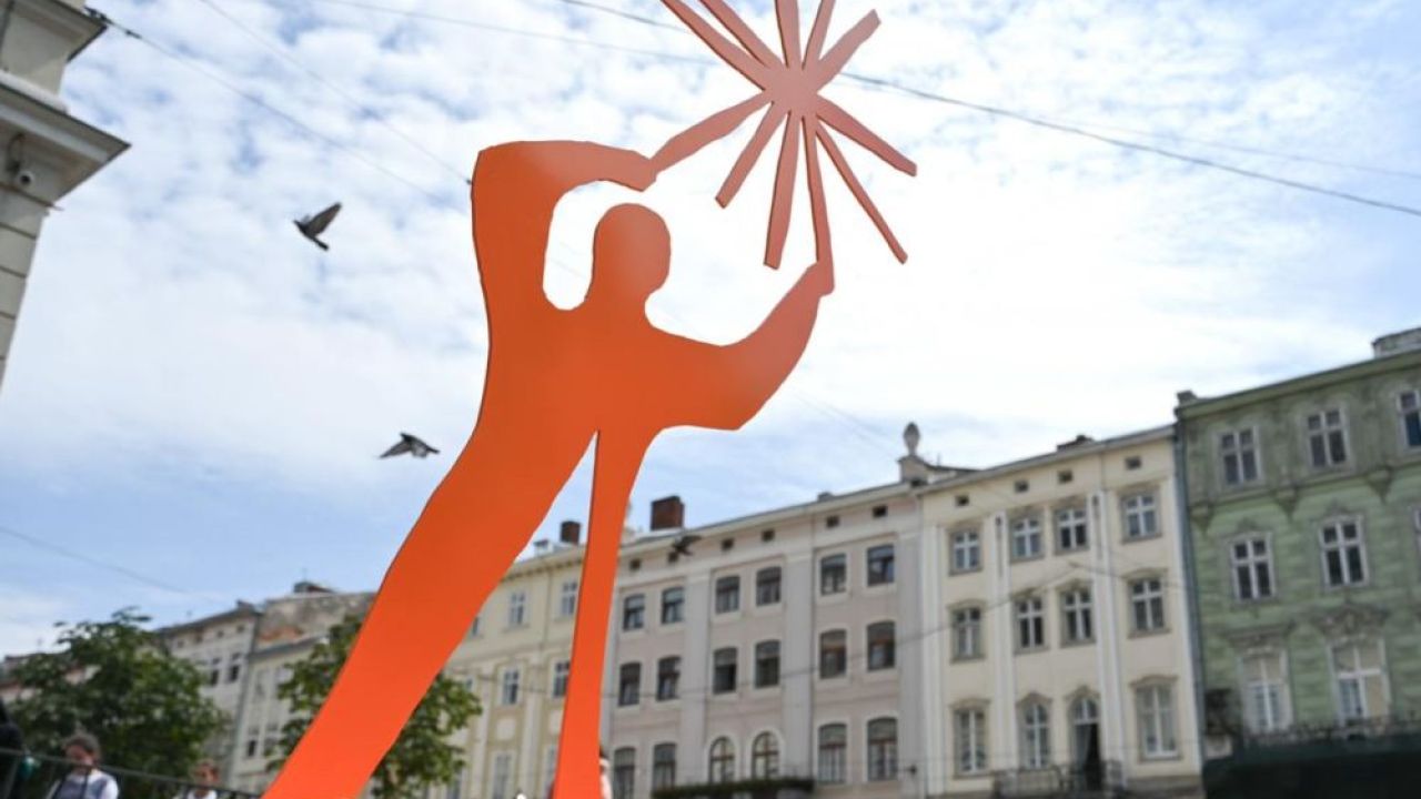 Фото до новини