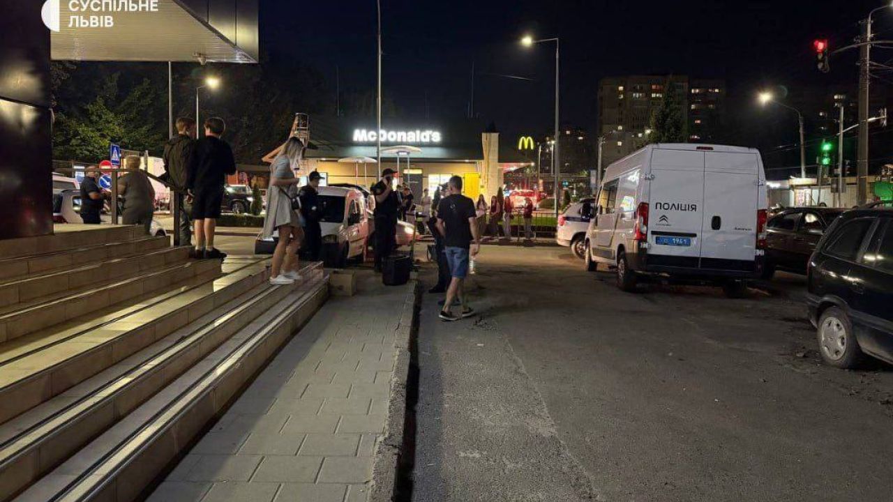 Фото до новини