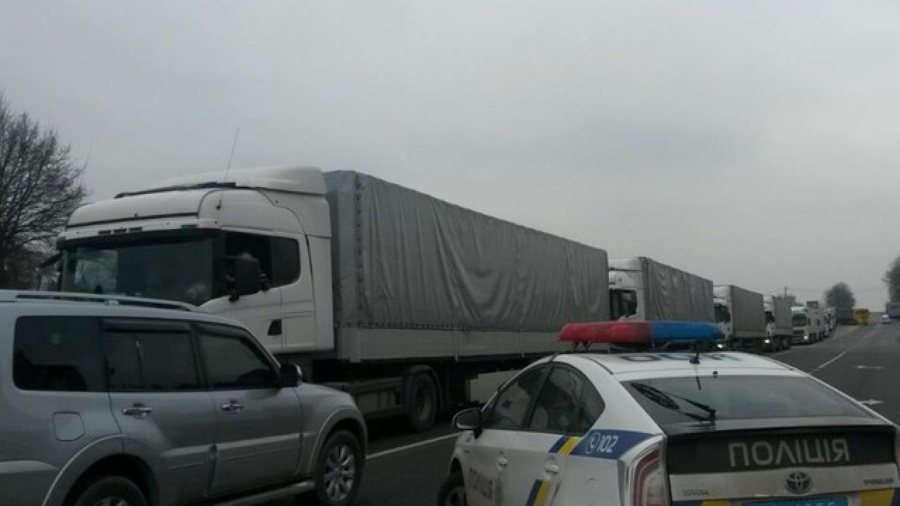 Фото до новини