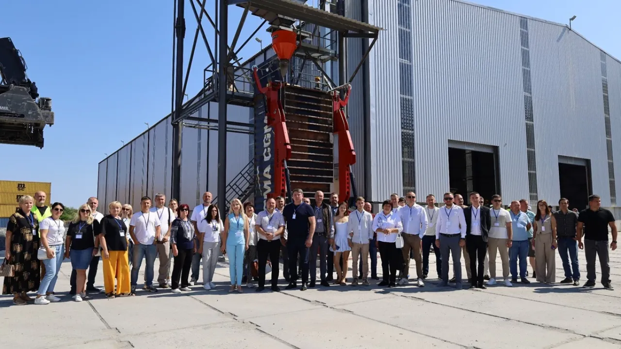 Фото до новини