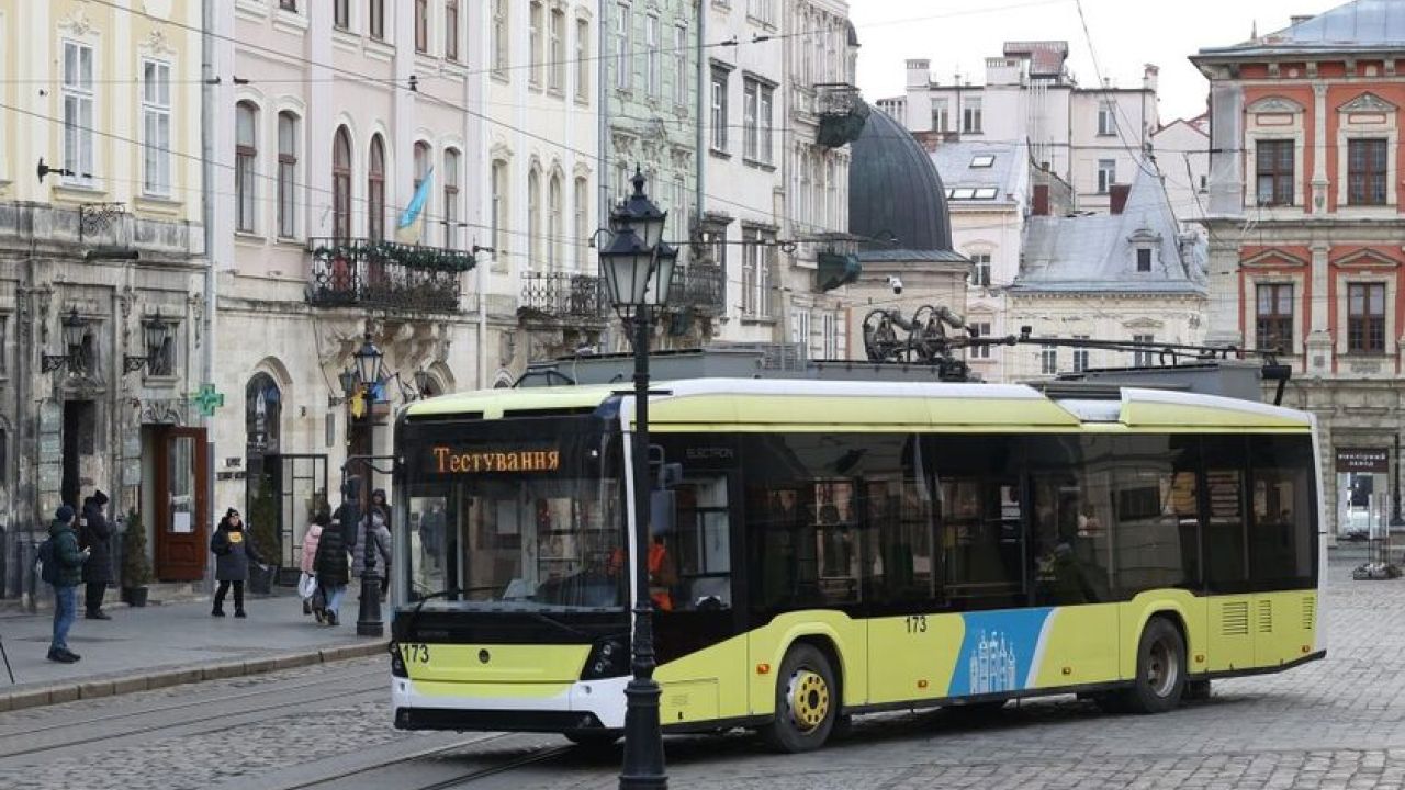 Фото до новини