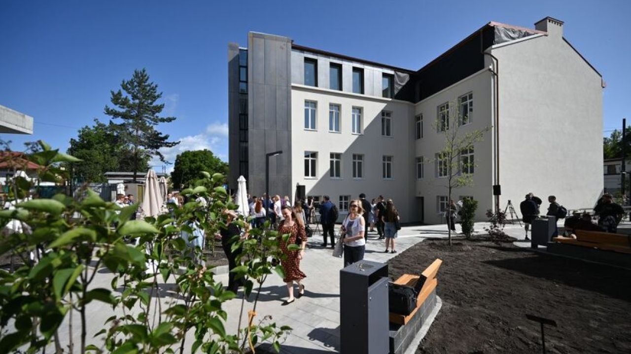 Фото до новини