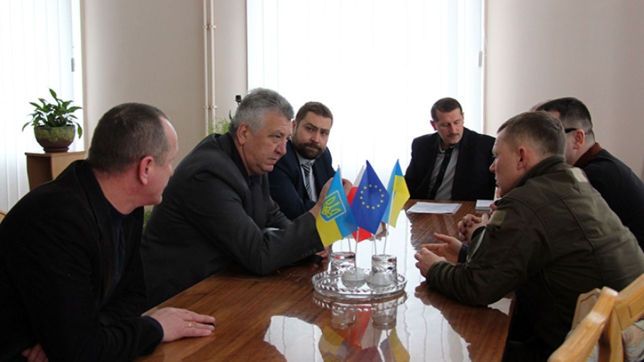 Фото до новини