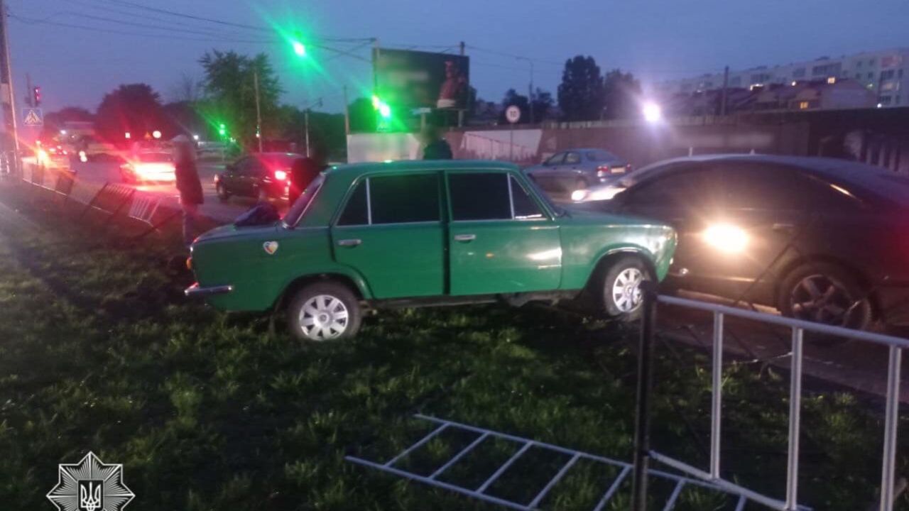 ілюстративне фото автівки, яка була керована нетверезим водієм