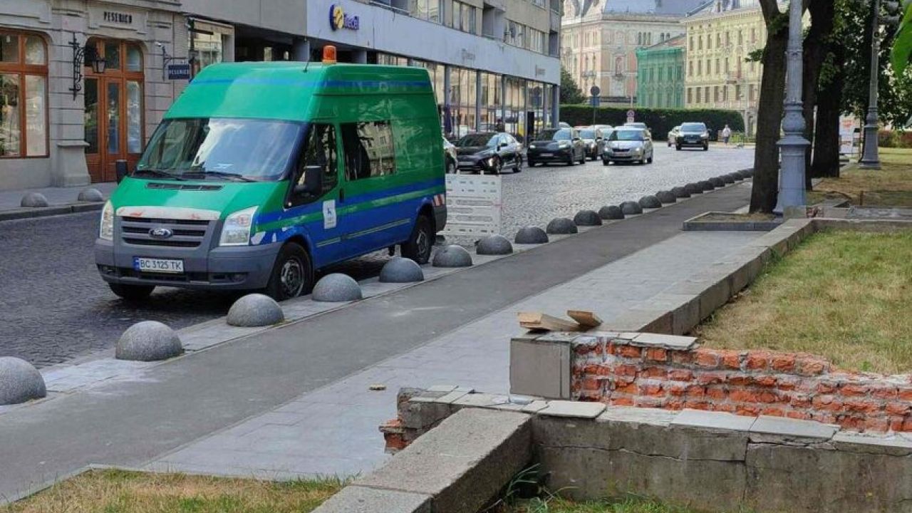 Фото до новини