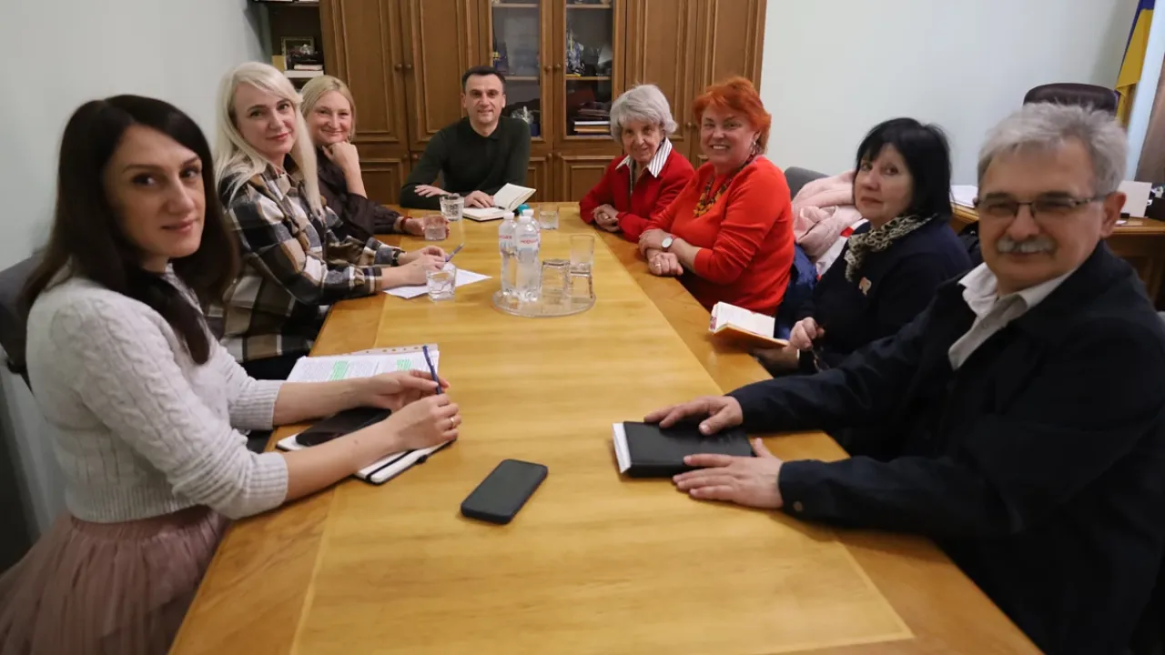 Фото до новини