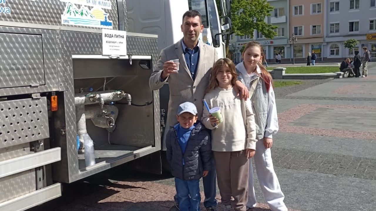 Фото до новини