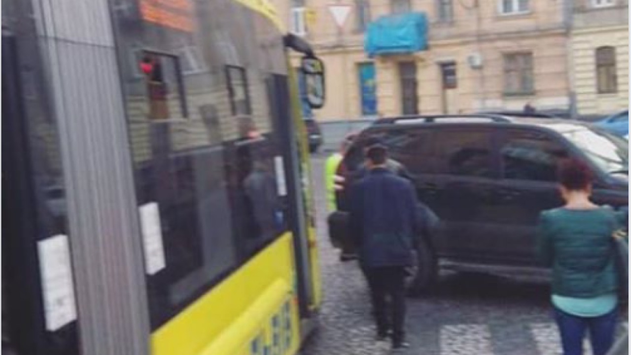 Фото до новини