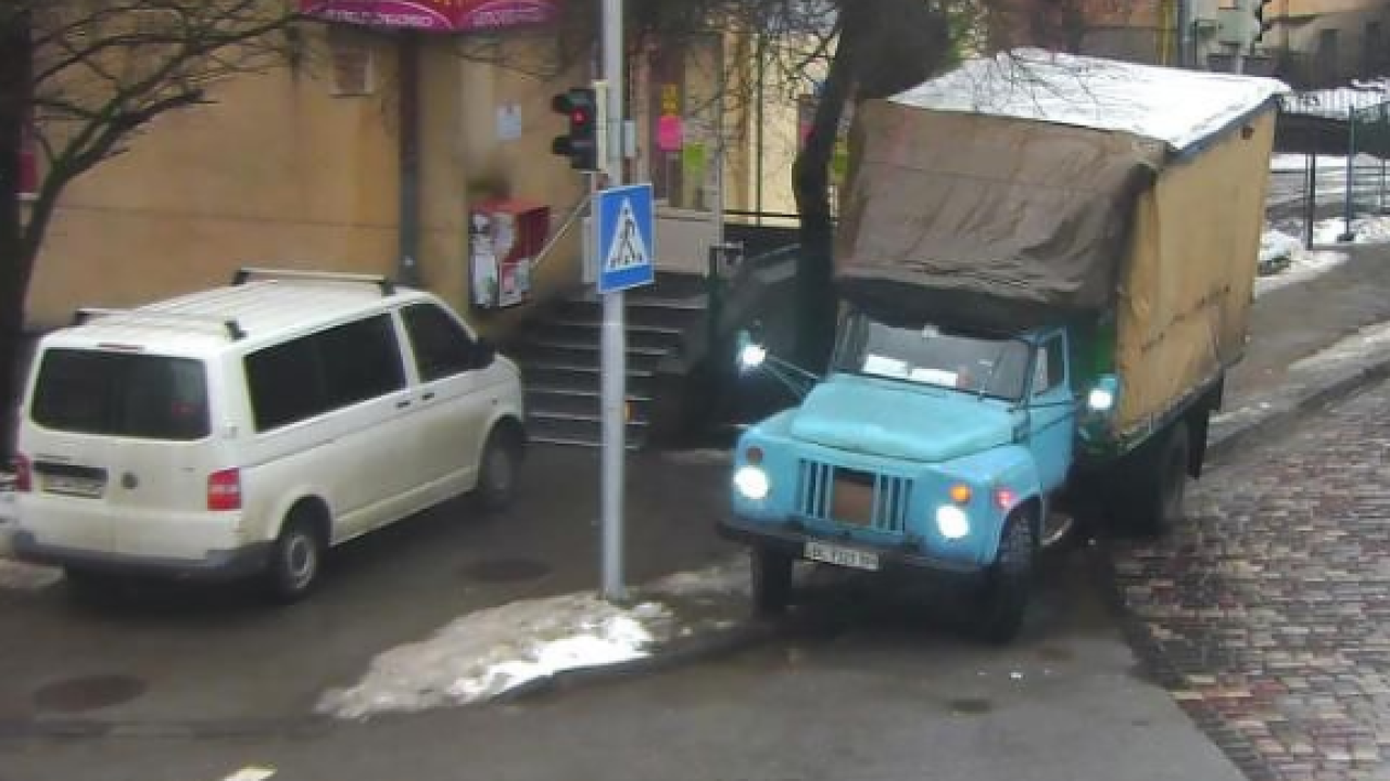 Фото до новини