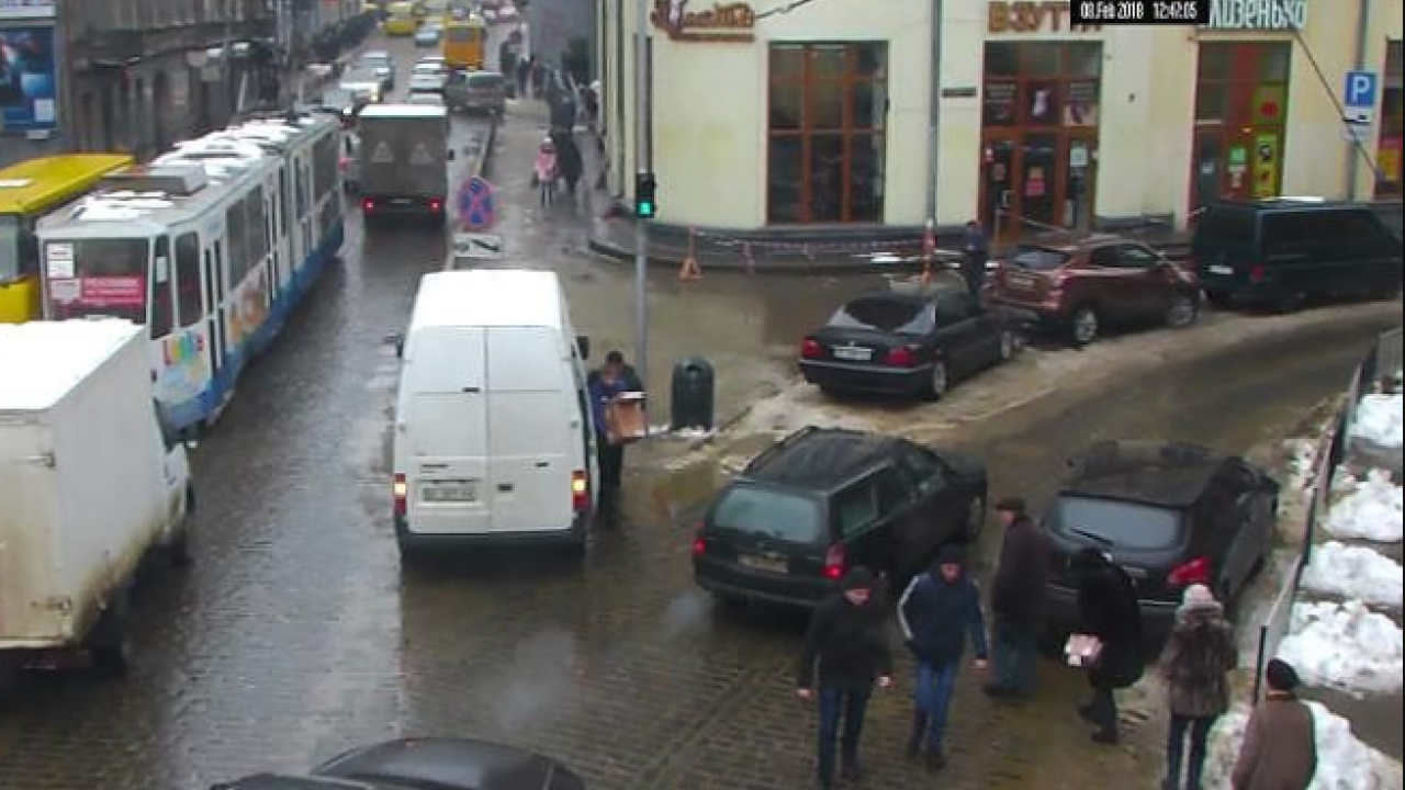 Фото до новини