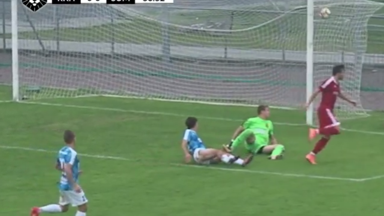 Щойно м'яч опинився у воротах господарів поля