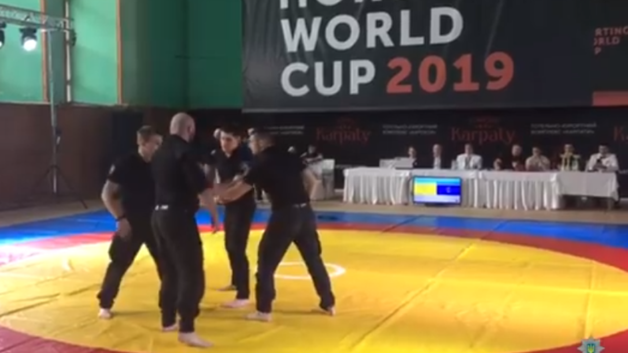 Фото до новини