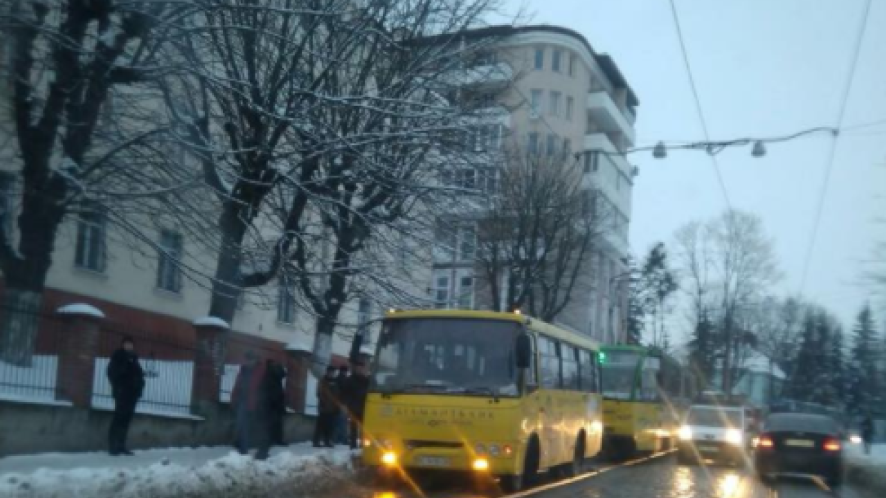 Фото до новини