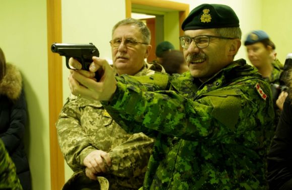 Командувач cухопутних військ збройних сил Канади – на Яворівському полігоні