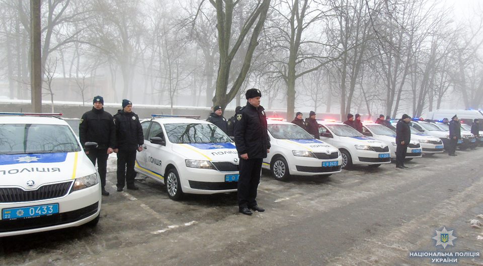 Машина херсоне. Полиция Украины автомобили Херсон.