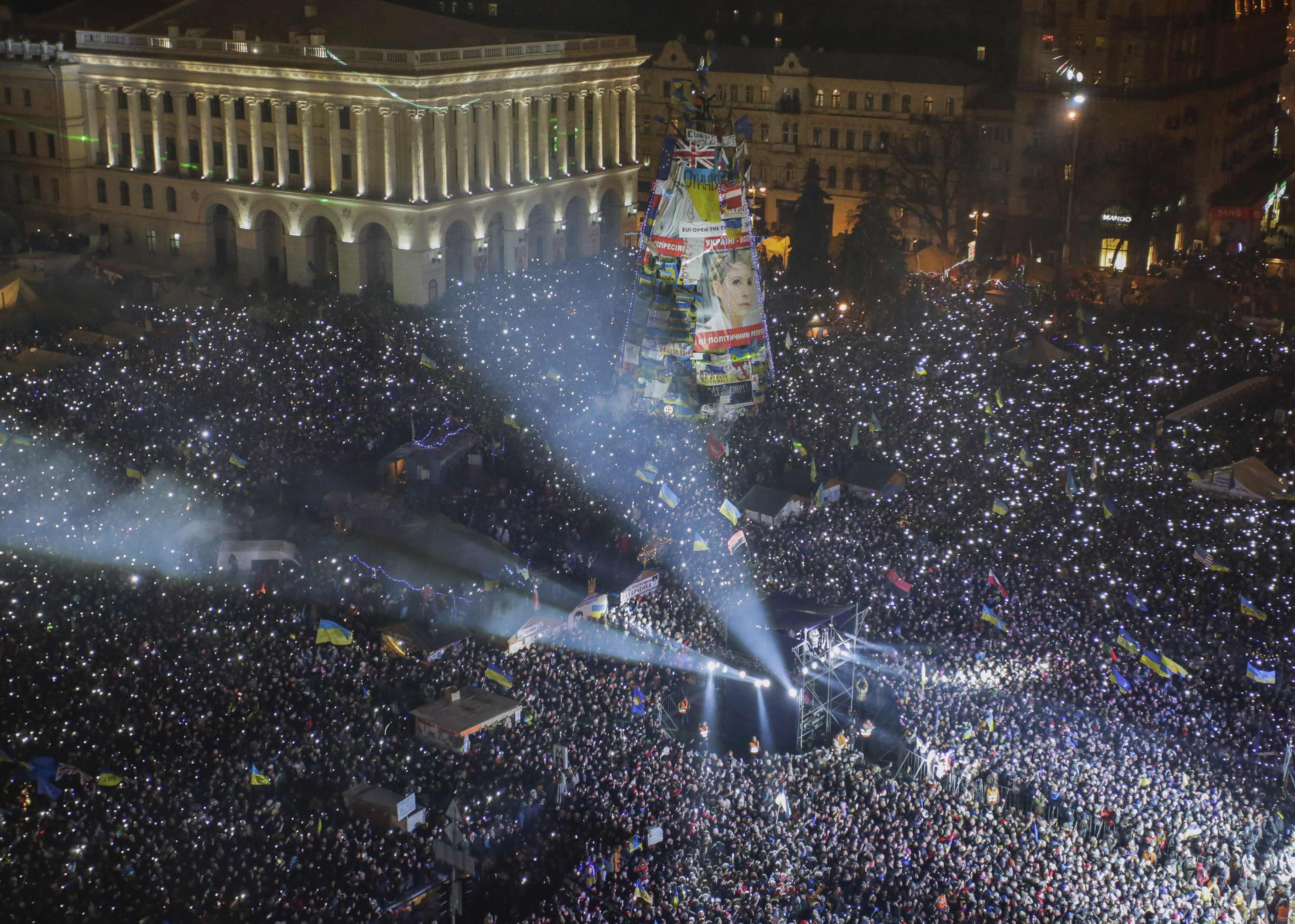 Что такое майдан значение слова. Киев 2013 Майдан. Киев площадь независимости Евромайдан. Майдан 2014 площадь независимости.